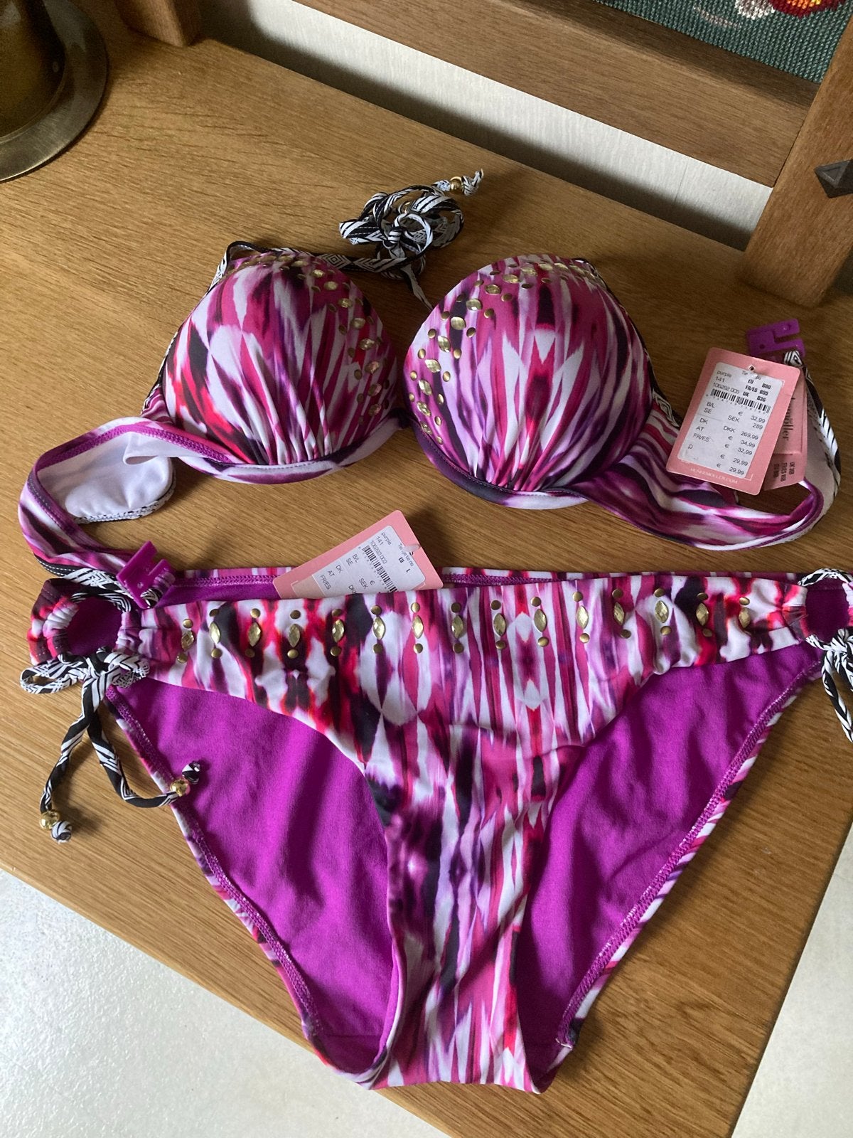 Nieuwe Hunkemöller bikini 80B/L met studs, Ophalen of Verzenden, Nieuw, Roze, Bikini