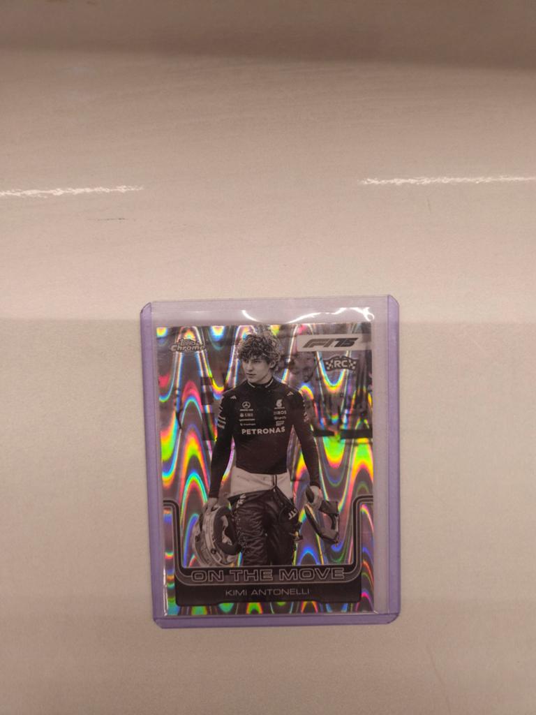 185 kimi antonelli on the move raywave refractor topps f1 25, Ophalen of Verzenden, Nieuw, Plaatje