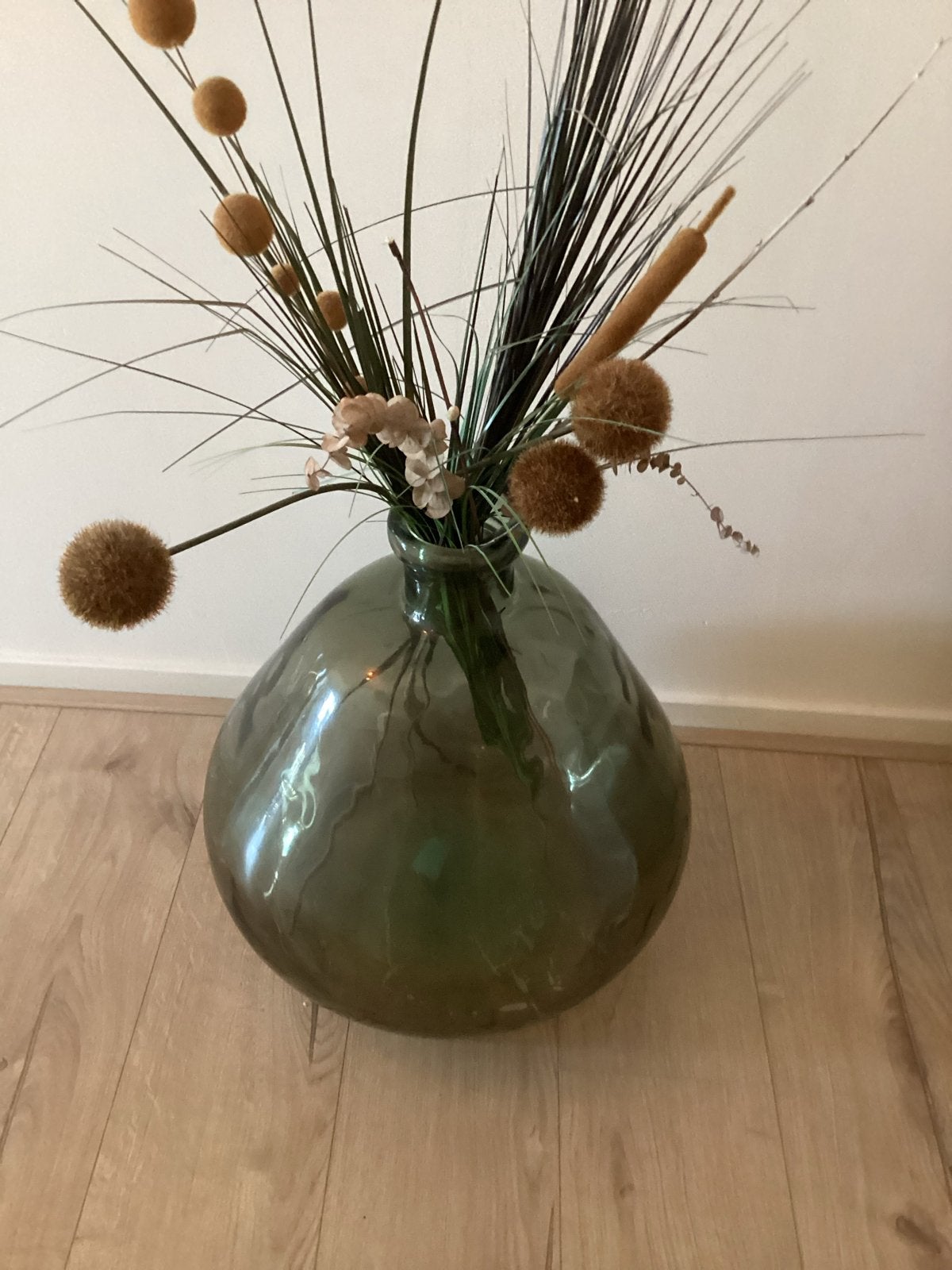 Grote glazen vaas., Huis en Inrichting, Woonaccessoires | Vazen, Ophalen, Gebruikt, Inclusief decoratie, Glas
