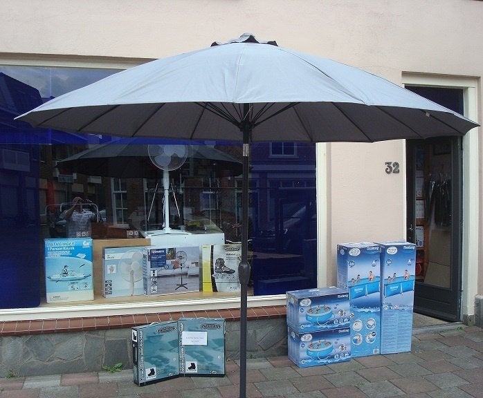 Parasols diameter 2.70 of 3.25 mtr. Kantelbaar Aluminium, Ophalen, Nieuw, 2 tot 3 meter, Kantelbaar