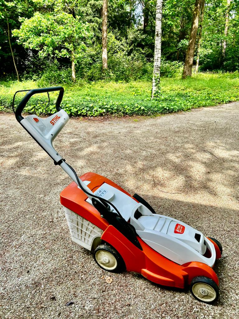 Accu-grasmaaier, Stihl RMA 339 C, Ophalen, Cirkelmaaier, Gebruikt, Accu-grasmaaier