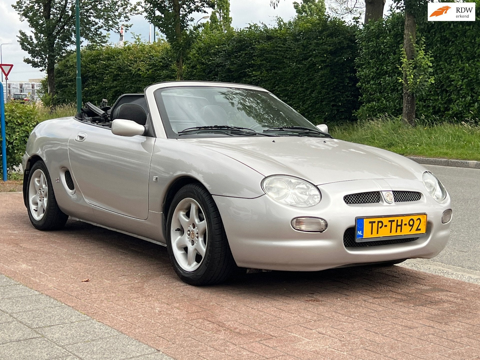 MG F 1.8i * Klassieke Britse Roadster *, Euro 2, Achterwielaandrijving, Gebruikt, 4 cilinders