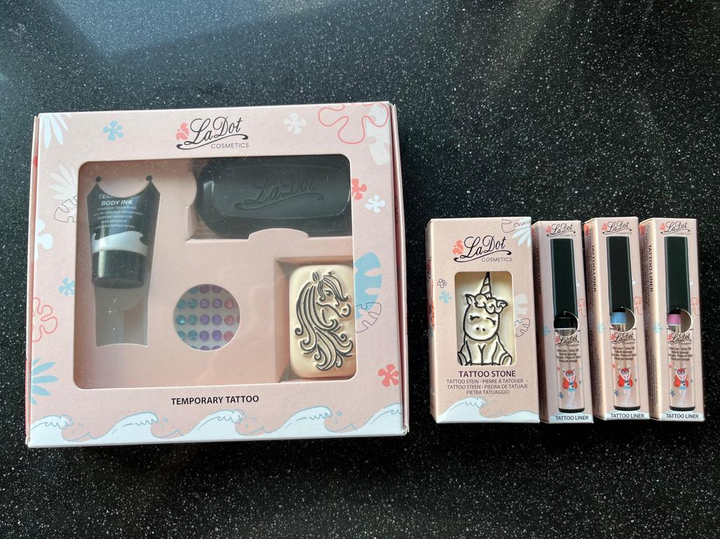 LaDot Cosmetics Tijdelijke Tattoo Set - Unicorn & Liners, Overige kleuren, Nieuw, Make-up, Verzenden