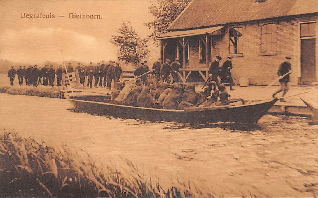 Giethoorn Begrafenis per boot, Ophalen of Verzenden, Voor 1920, Gelopen, Overijssel