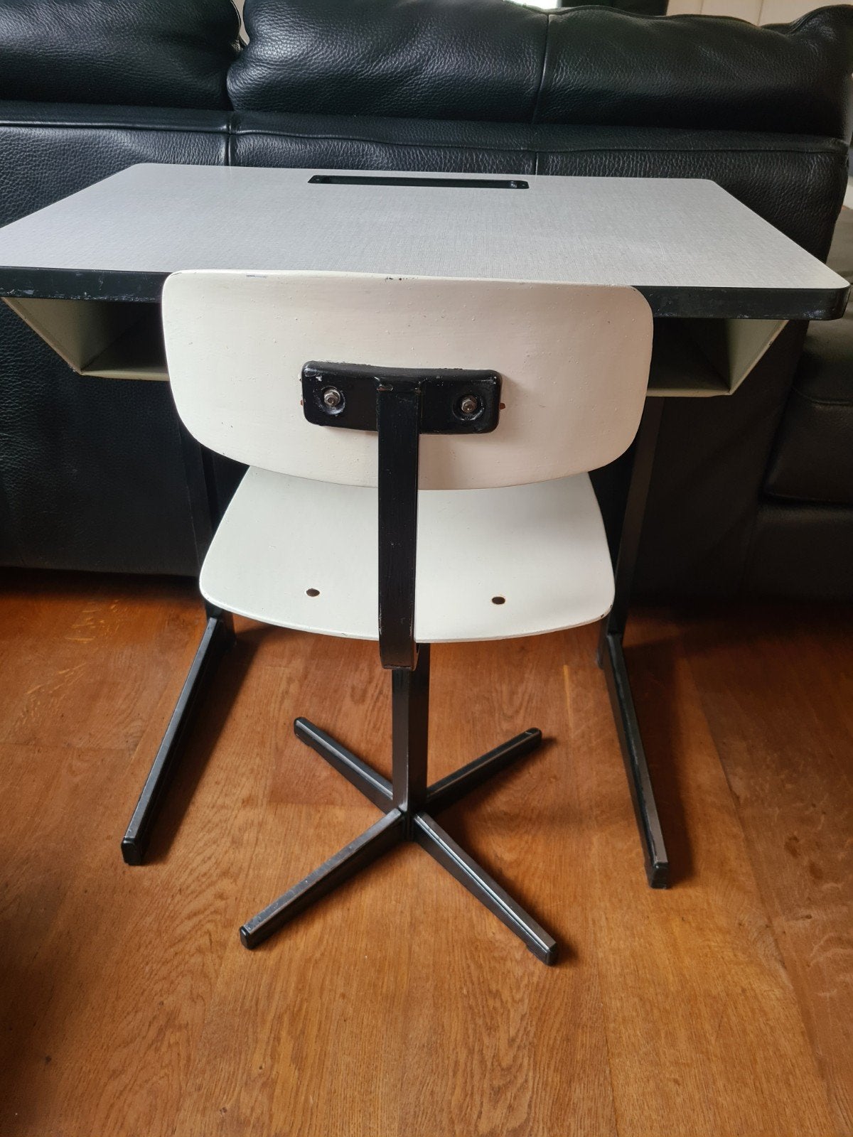 Kinder tafel en stoeltje,  compleet setje, Ophalen, Gebruikt, Tafel(s) en Stoel(en)
