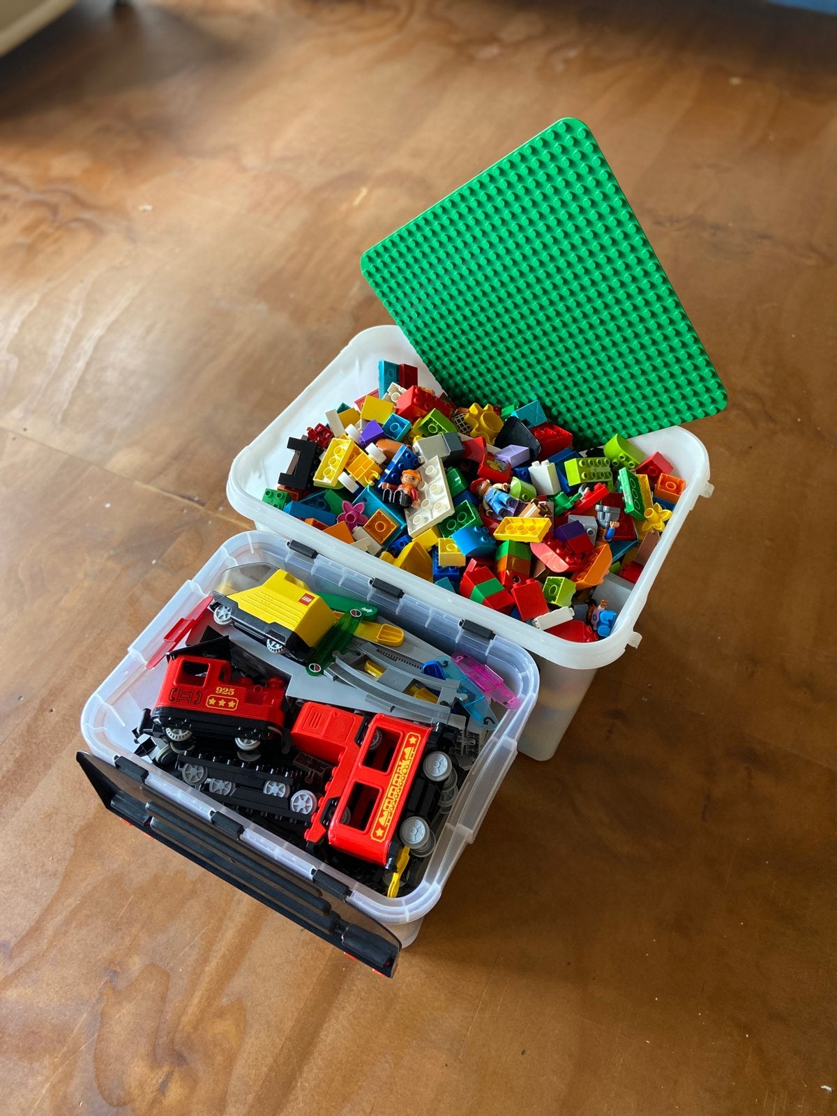 14 kg Duplo met veel trein onderdelen, brug en wissels, Kinderen en Baby's, Speelgoed | Duplo en Lego, Ophalen, Gebruikt, Inclusief extra onderdelen
