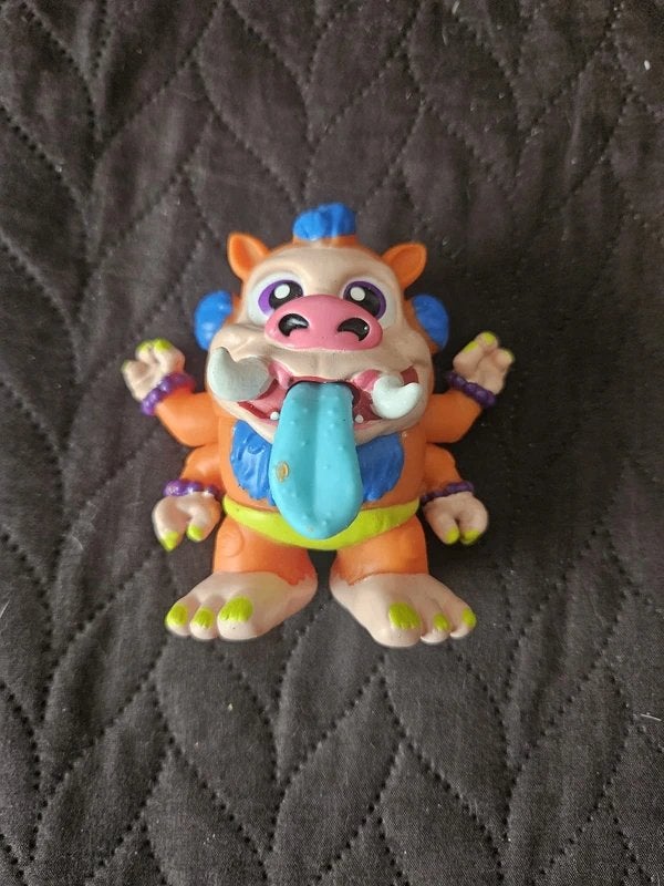 Crate creatures suprise bashers Snort Hog -- Crate creature, Ophalen of Verzenden, Zo goed als nieuw