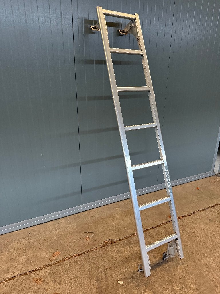 Deurladder Bus Prime Design Europe zat op VW Crafter, Gebruikt, Ophalen of Verzenden, Guaestus Trading, Sales@guaestus.com