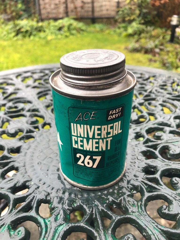 Mooi ACE Universal Cement 267 blik / blikje., Verzamelen, Merken en Reclamevoorwerpen, Ophalen of Verzenden, Gebruikt, Overige typen