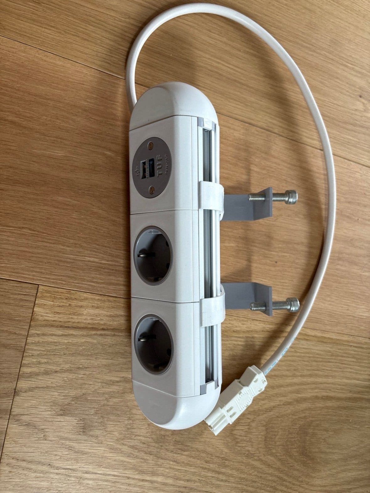 TUF stekkerdoos met 2 stopcontacten en USB-c aansluiting, Verzenden, Zo goed als nieuw, Overige merken, Stekkerdoos