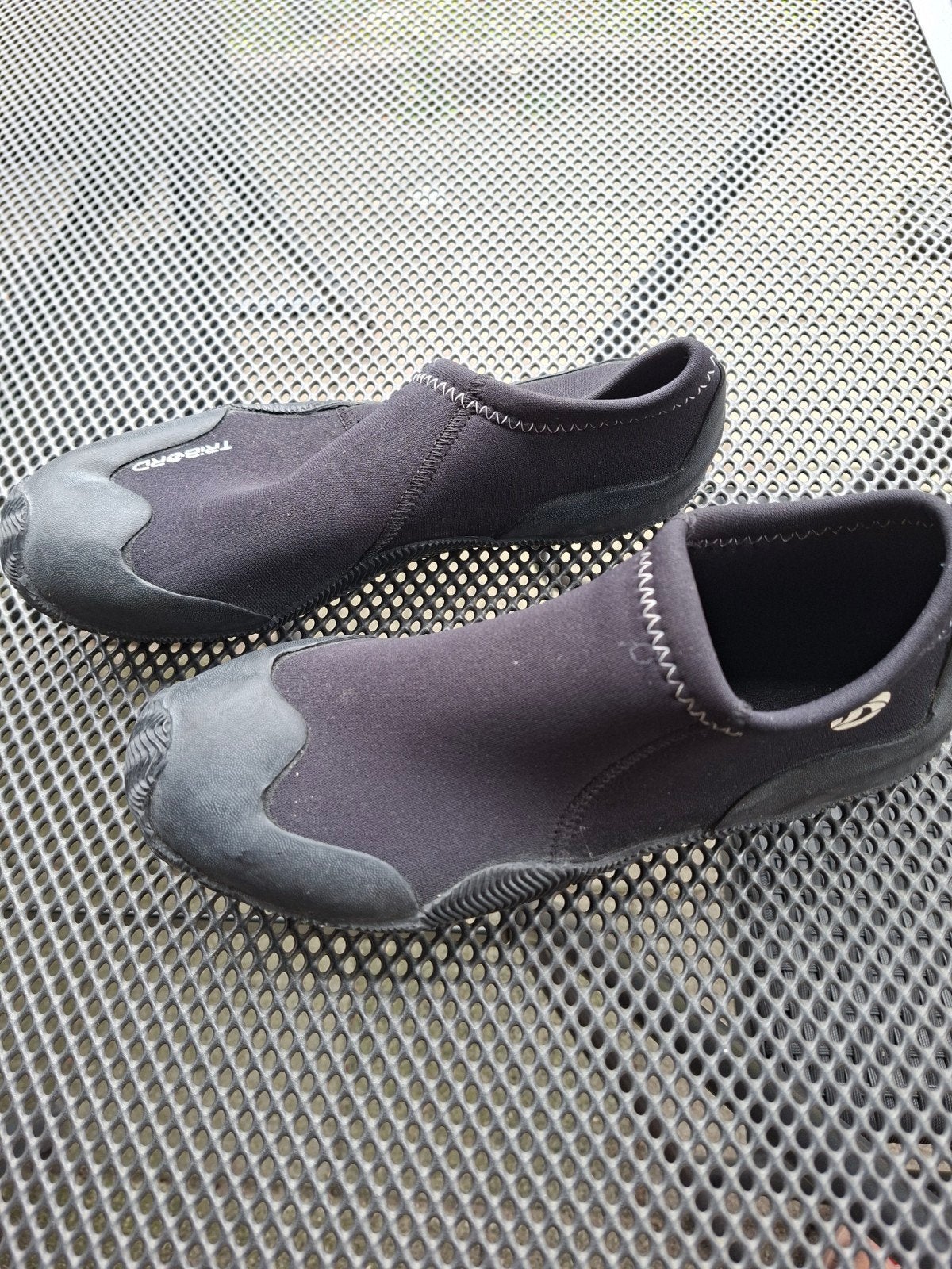 Waterschoenen, Watersport en Boten, Watersportkleding, Ophalen of Verzenden, Zo goed als nieuw, Dame of Heer, Tribord