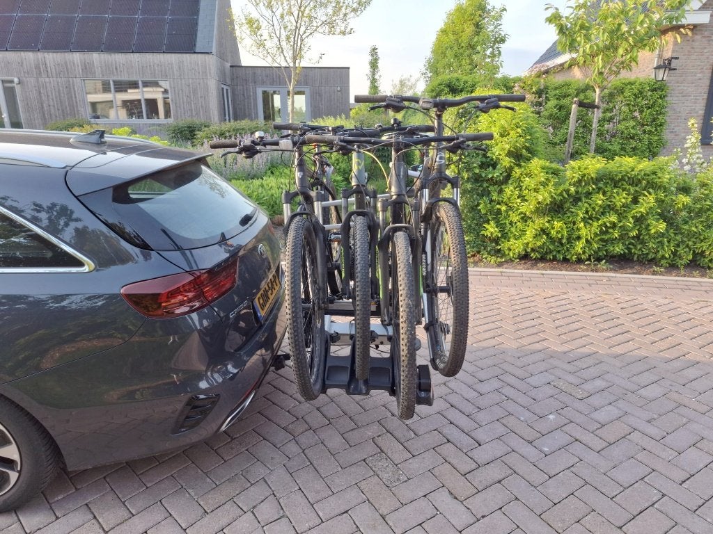 Thule Fietsendrager voor 4 fietsen of 2 e-bikes, Ophalen, 3 fietsen of meer, Elektrische fiets, Zo goed als nieuw
