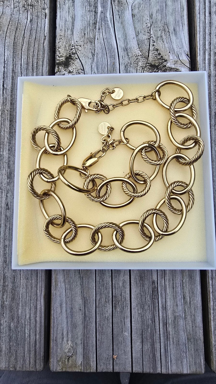 Dyrberg Kern goudkleurige ketting en armband set, Ophalen of Verzenden, Zo goed als nieuw, Goud