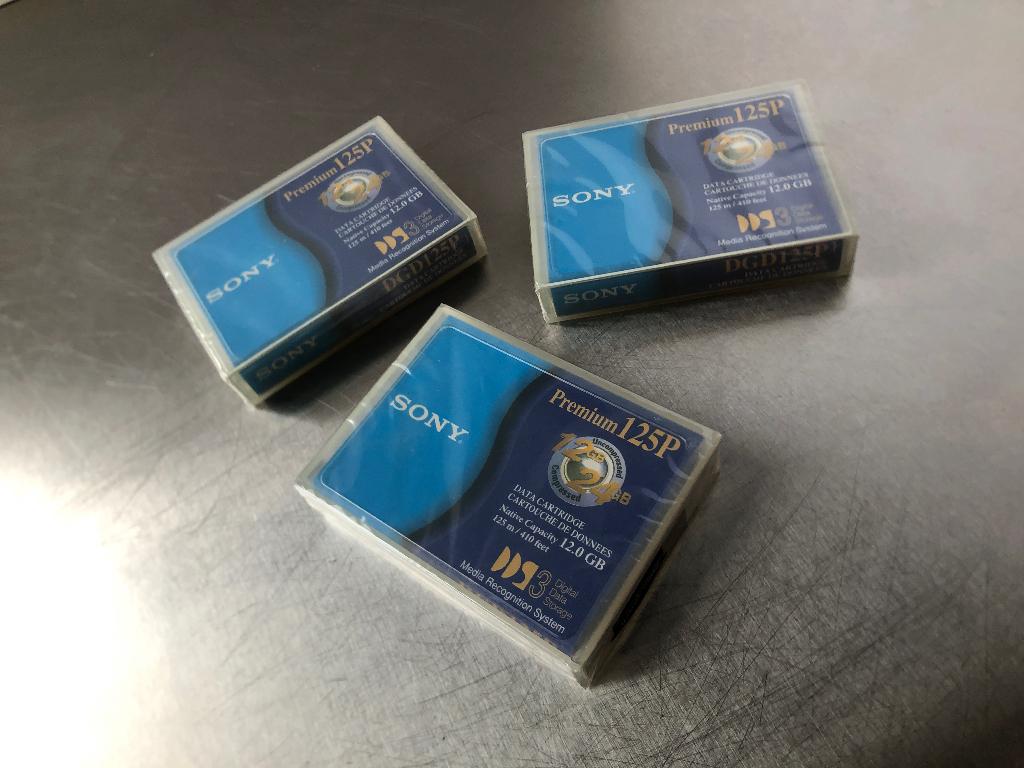 Sony - DDS-3 Data Cartridge 12GB 125m DGD125P nieuw, 3 stuks, Ophalen of Verzenden, Nieuw, Overige typen, Sony