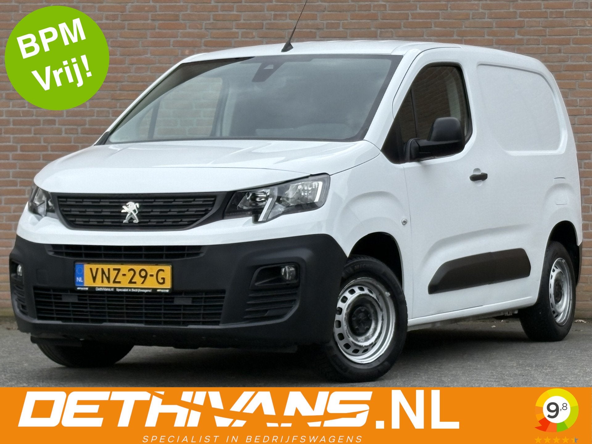 Peugeot Partner 1.2 PureTech Premium / Carplay / Navigatie, Voorwielaandrijving, Gebruikt, 1199 cc, Met garantie (alle)