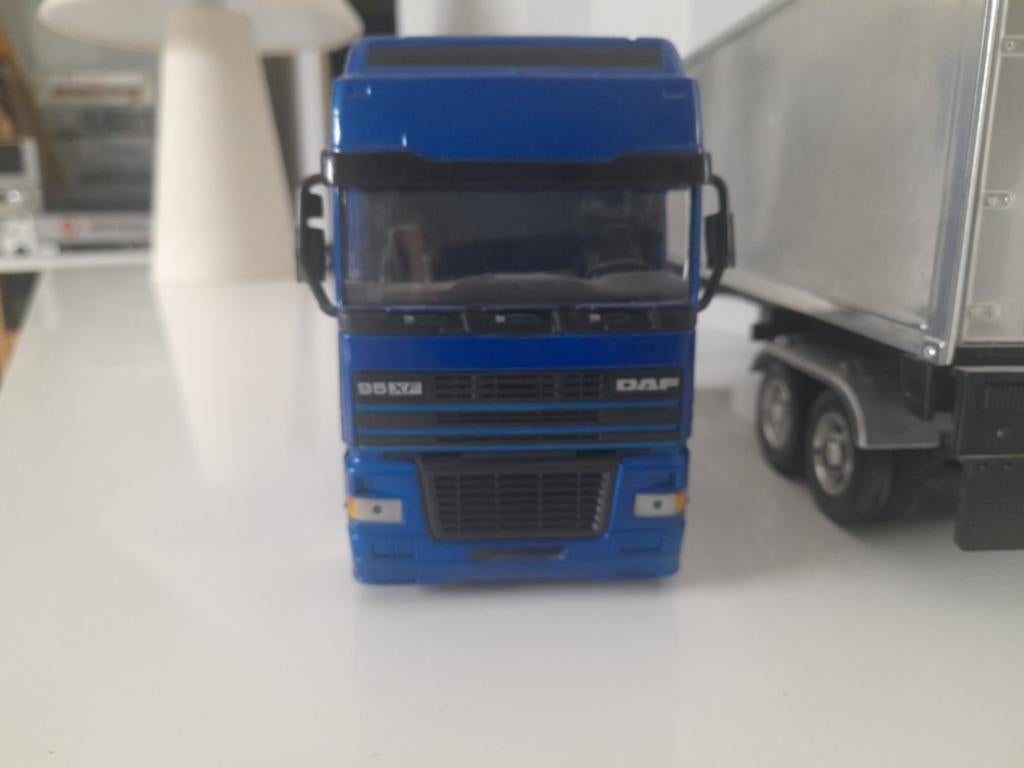Daf 95 XF Super Space Cab, Ophalen of Verzenden, Zo goed als nieuw, Bus of Vrachtwagen, Overige merken