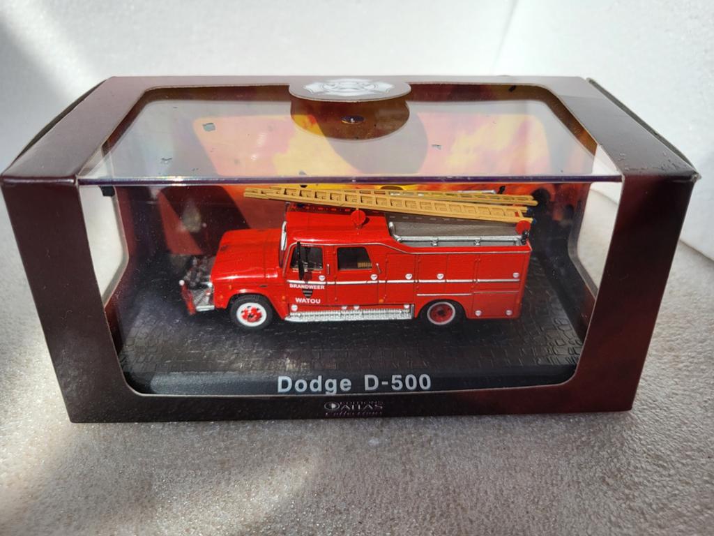 Dodge D-500 Brandweerwagen Model -Atlas Collections 7147 009, Overige merken, 1:50 of kleiner, Nieuw, Ophalen of Verzenden