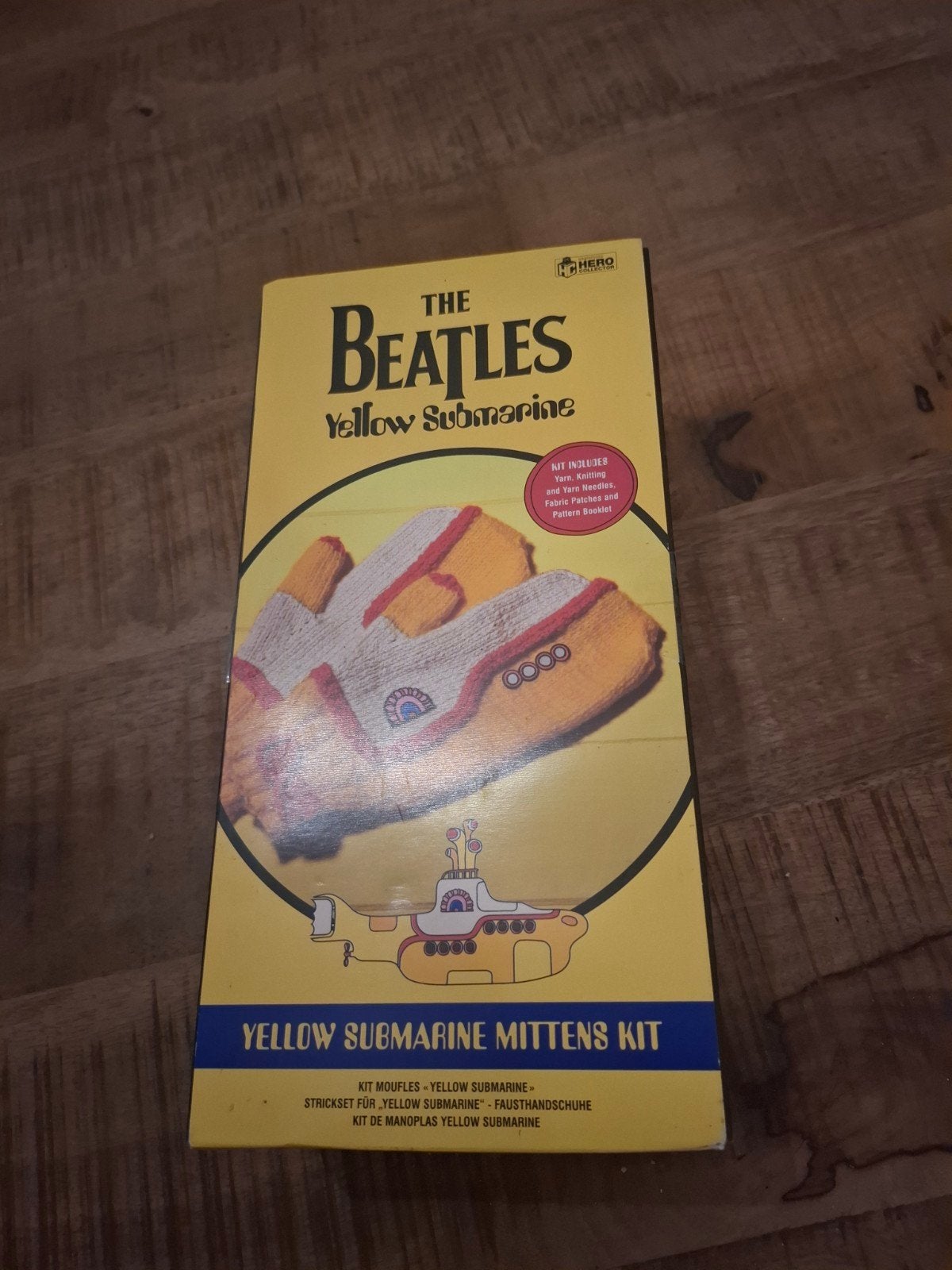 The Beatles Yellow Submarine Wanten Breipakket, Ophalen of Verzenden, Nieuw, Breien, Wol of Garen