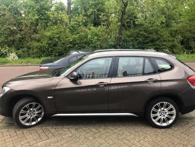 Foto 4 van BMW X1 18i sdrive 2010 High ex/ Stoelvw Cruise/ 2e eig NAP!!