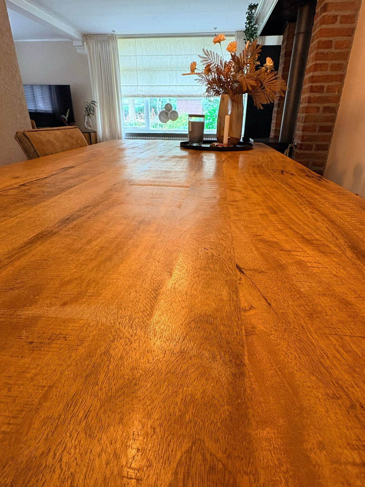 Robuuste eettafel van mangohout met metalen onderstel, Huis en Inrichting, Tafels | Eettafels, Ophalen, 50 tot 100 cm, Zo goed als nieuw