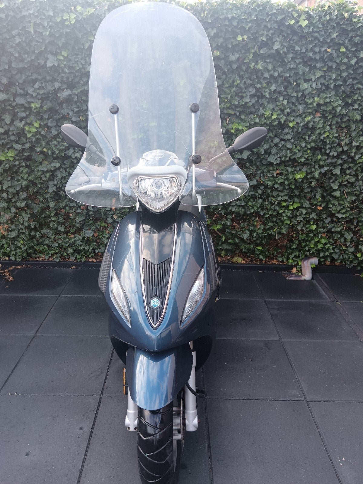 Piaggio New Fly Bromscooter 4 TAkT- 2014 - 9125 km, Ophalen, Gebruikt, Maximaal 45 km/u, Fly