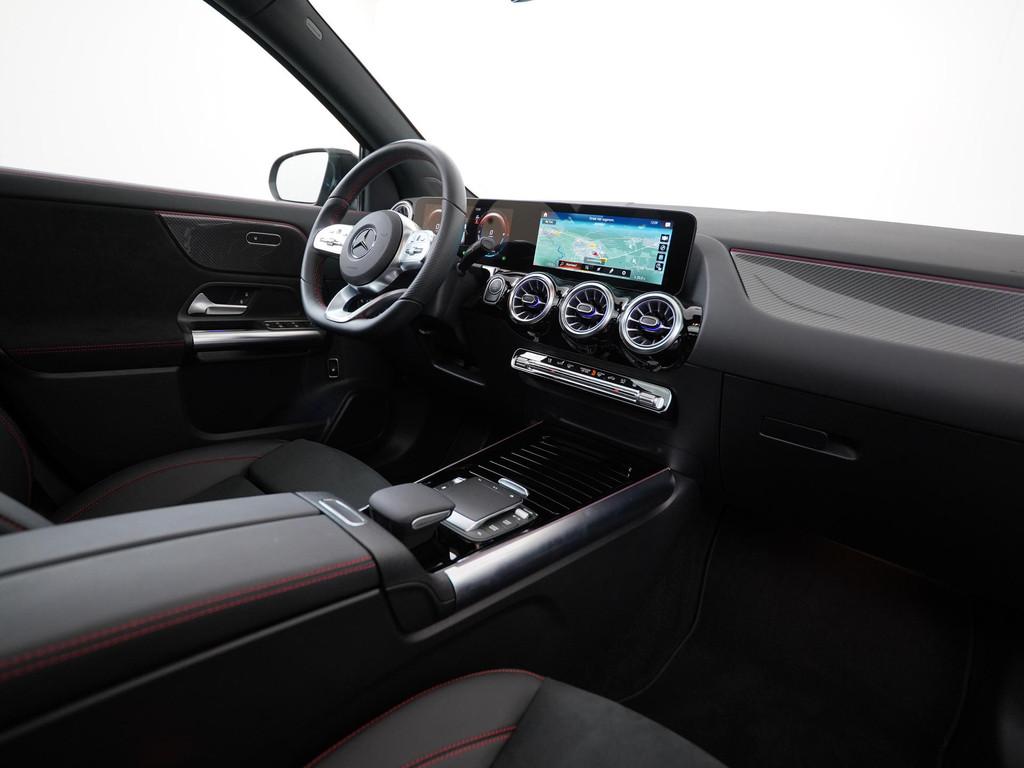 Mercedes-Benz GLA-klasse 250e AMG Night | Panoramadak | Came, Auto's, Mercedes-Benz, 12 maanden, 77 km/l, 4 cilinders, Leder en Stof