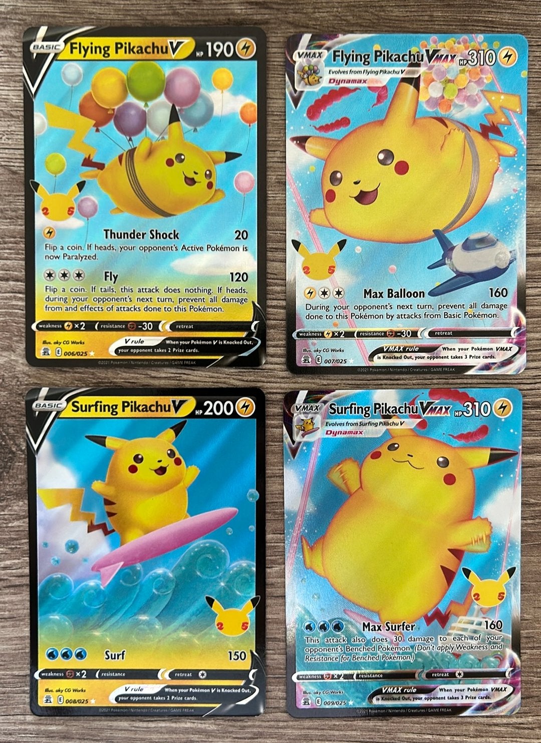 Pikachu V & Vmax set Celebrations Engels, Hobby en Vrije tijd, Verzamelkaartspellen | Pokémon, Ophalen of Verzenden, Zo goed als nieuw
