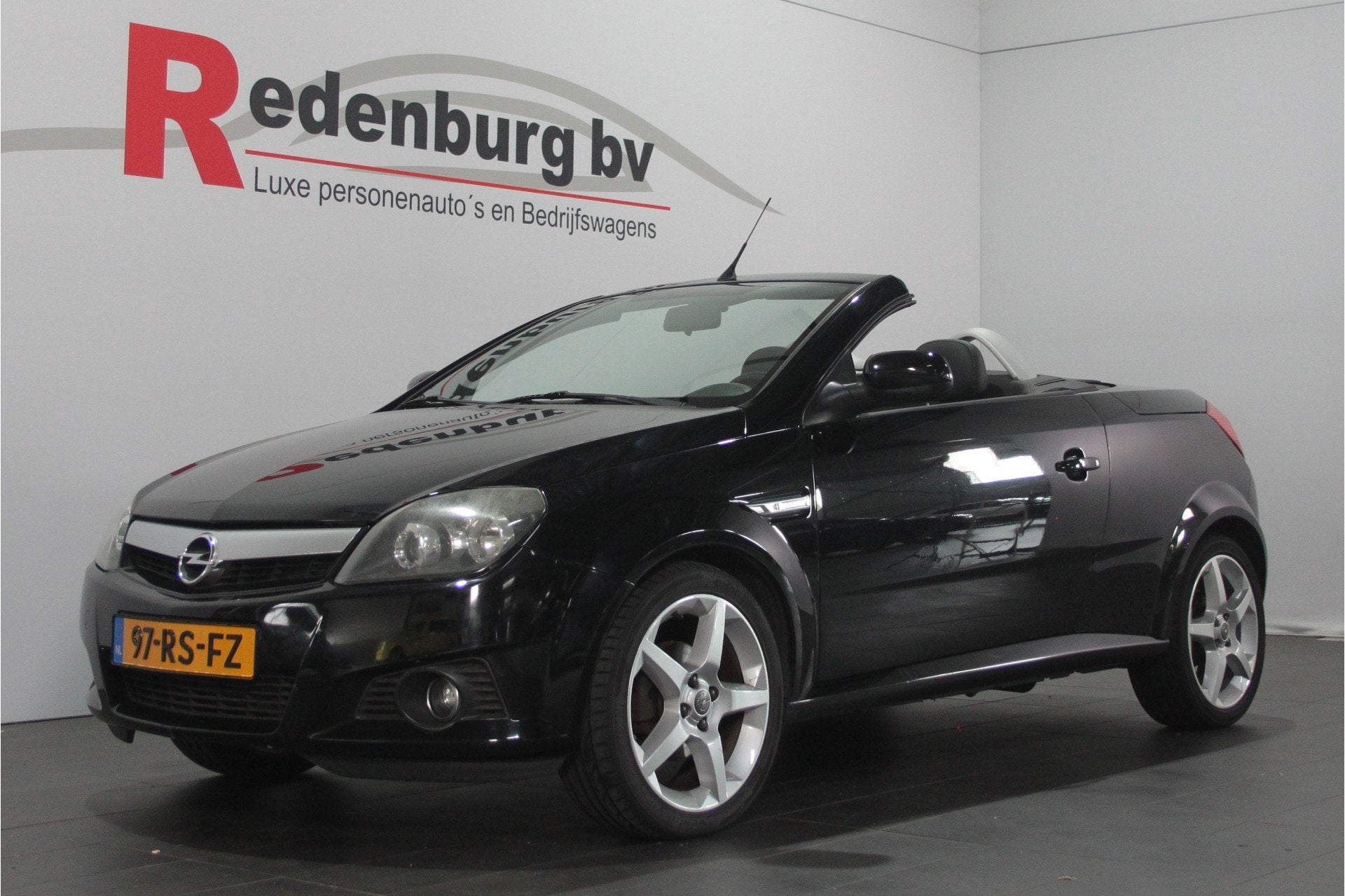 Opel Tigra TwinTop 1.4-16V Cosmo - Airco / Stoelverw / Elek., Voorwielaandrijving, Gebruikt, 4 cilinders, Cabriolet