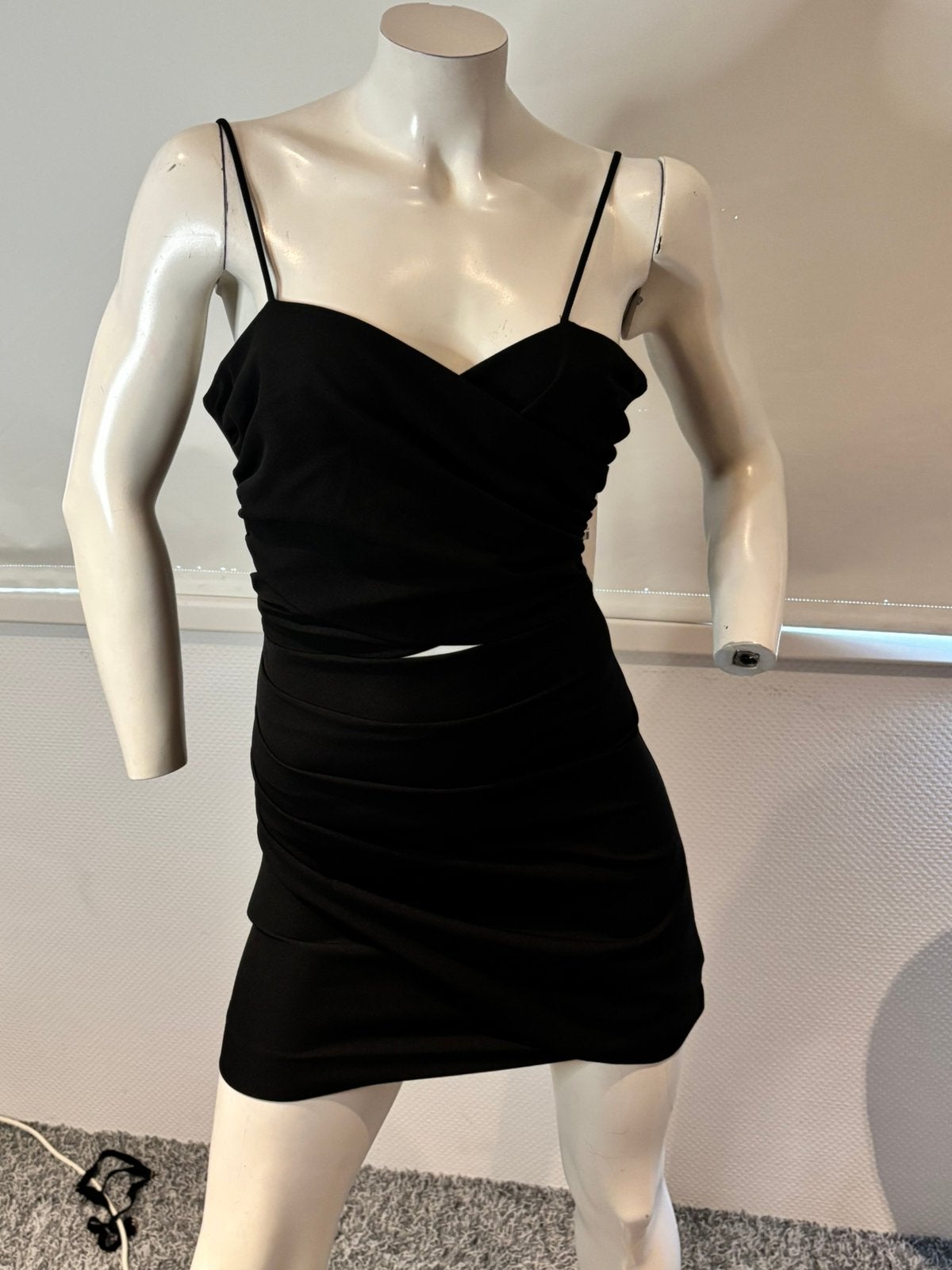 Zara jurkje apart model maat xs nieuw, Kleding | Dames, Jurken, Zwart, Nieuw, Ophalen of Verzenden, Maat 34 (XS) of kleiner