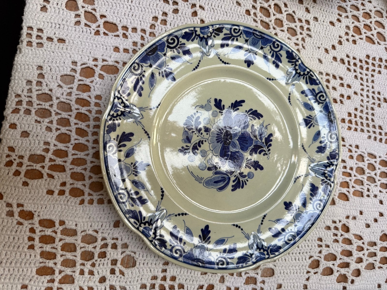 Delfts Blauw Sierbord - Handgeschilderd Bloemenmotief 6x, Antiek en Kunst, Ophalen