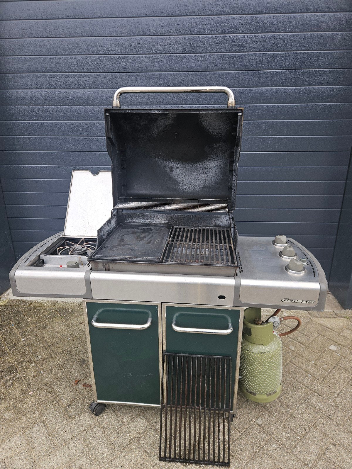 Weber Genesis gasbarbeque

Omdat wij geswitched zijn naar ee, Ophalen