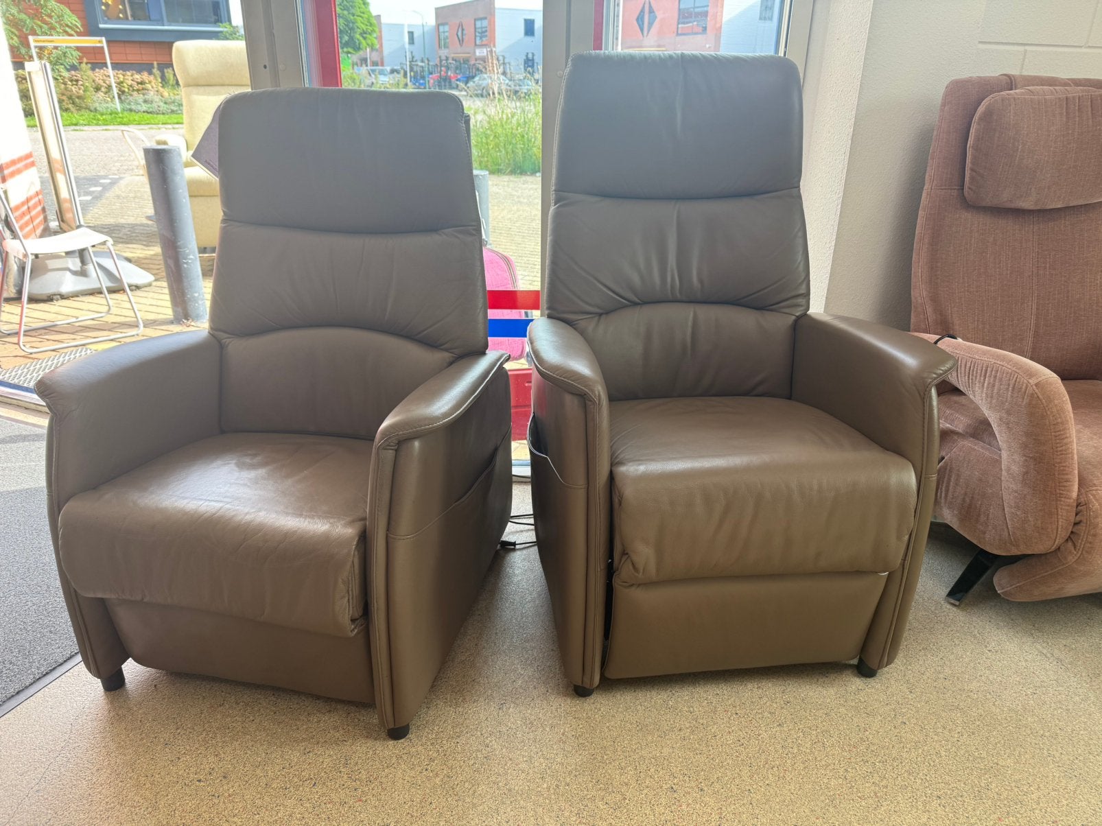 Set sta op stoelen relax fauteuils De Toekomst