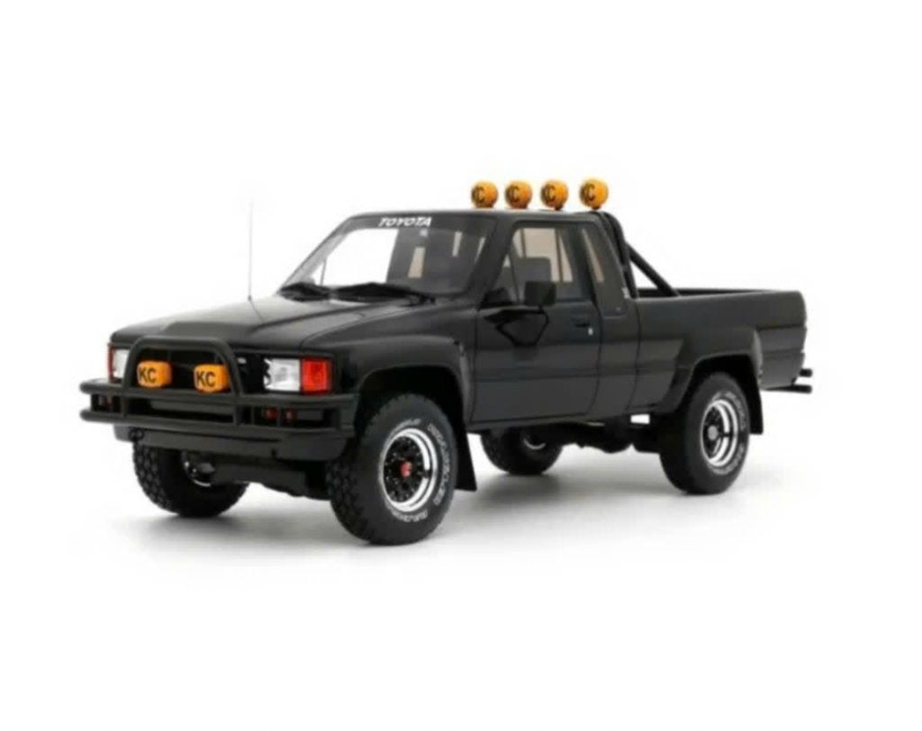 TOYOTA HILUX SR5 ZWART 1985 BTTF OTTO MOBILE 1/18 OT481B, Hobby en Vrije tijd, Modelauto's | 1:18, Verzenden, Nieuw, Auto, OttOMobile