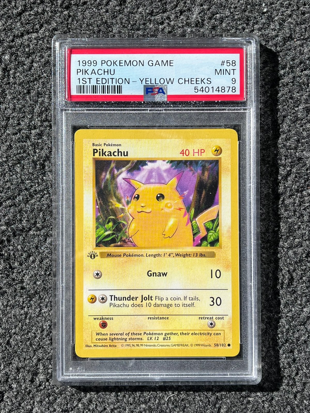 Pokémon PSA 9 1st edition Pikachu #58 Base set 1999, Ophalen of Verzenden, Zo goed als nieuw, Losse kaart, Foil