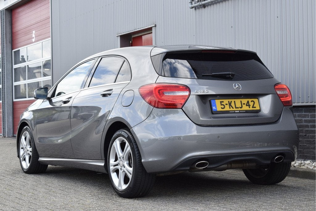 Mercedes-Benz A-Klasse 180 Ambition Cruise, PDC, NAP, Gebruikt, 4 cilinders, Leder en Stof, 122 pk