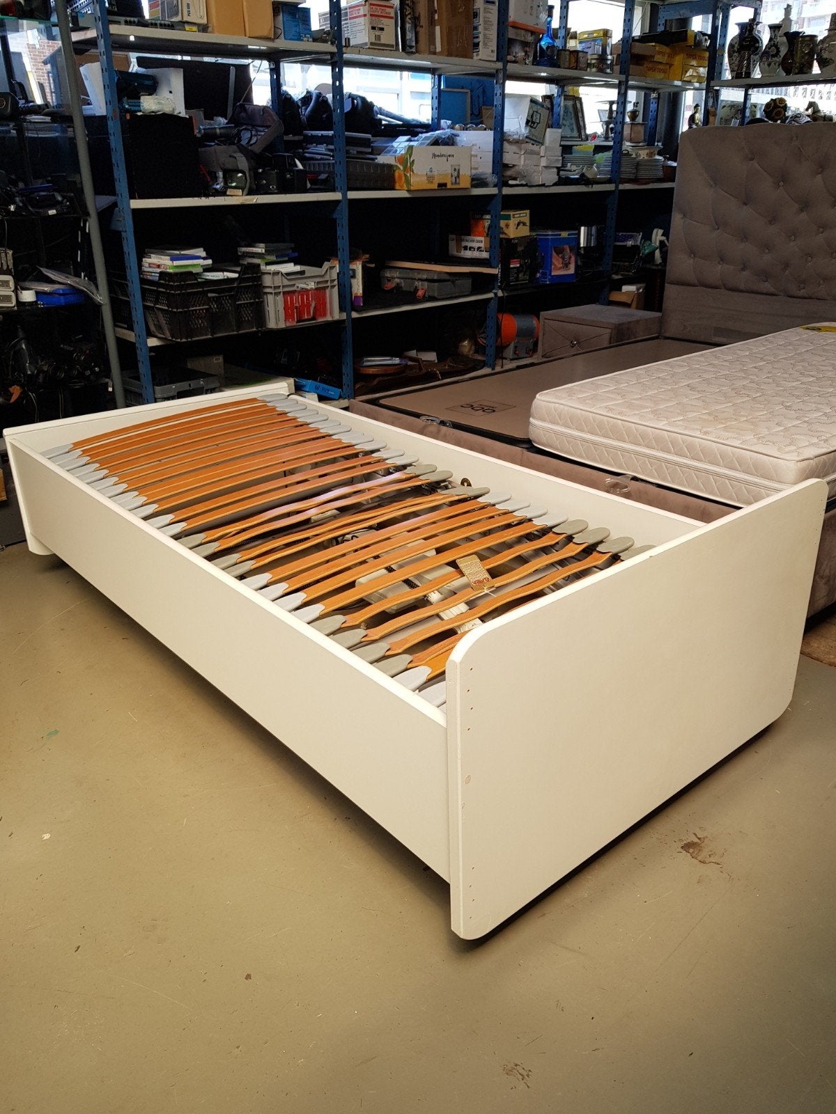 Eeenpersoon met elektrische verstelbare lattenbodem - Elsach, 90 cm, Eenpersoons, Wit, Onbekend@elsach.com