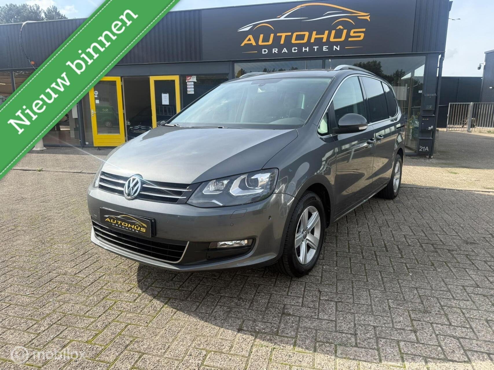 Volkswagen Sharan 2.0 TSI Highline 7pautomaat navi 109942 km, Auto's, Stof, Gebruikt, 4 cilinders, Bluetooth