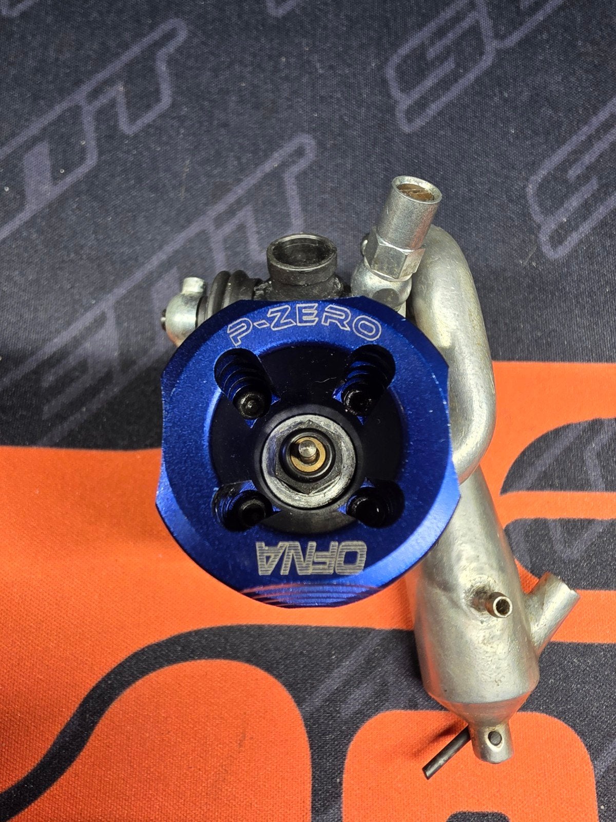 picco P-Zero ofna 0.8cc, xray nt18t nitro motor, os Reds, Ophalen of Verzenden, Zo goed als nieuw, Schaal 1:16, Onderdeel