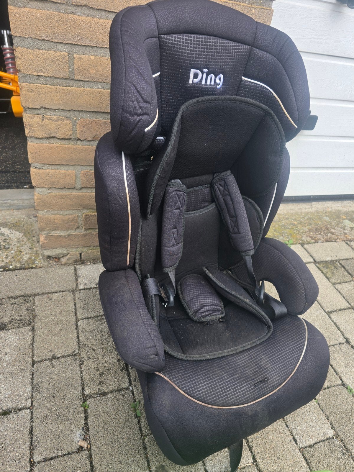 Ding autostoel - Zwart, verstelbaar, zijbescherming, Verstelbare rugleuning, 9 t/m 36 kg, Ophalen, Overige merken