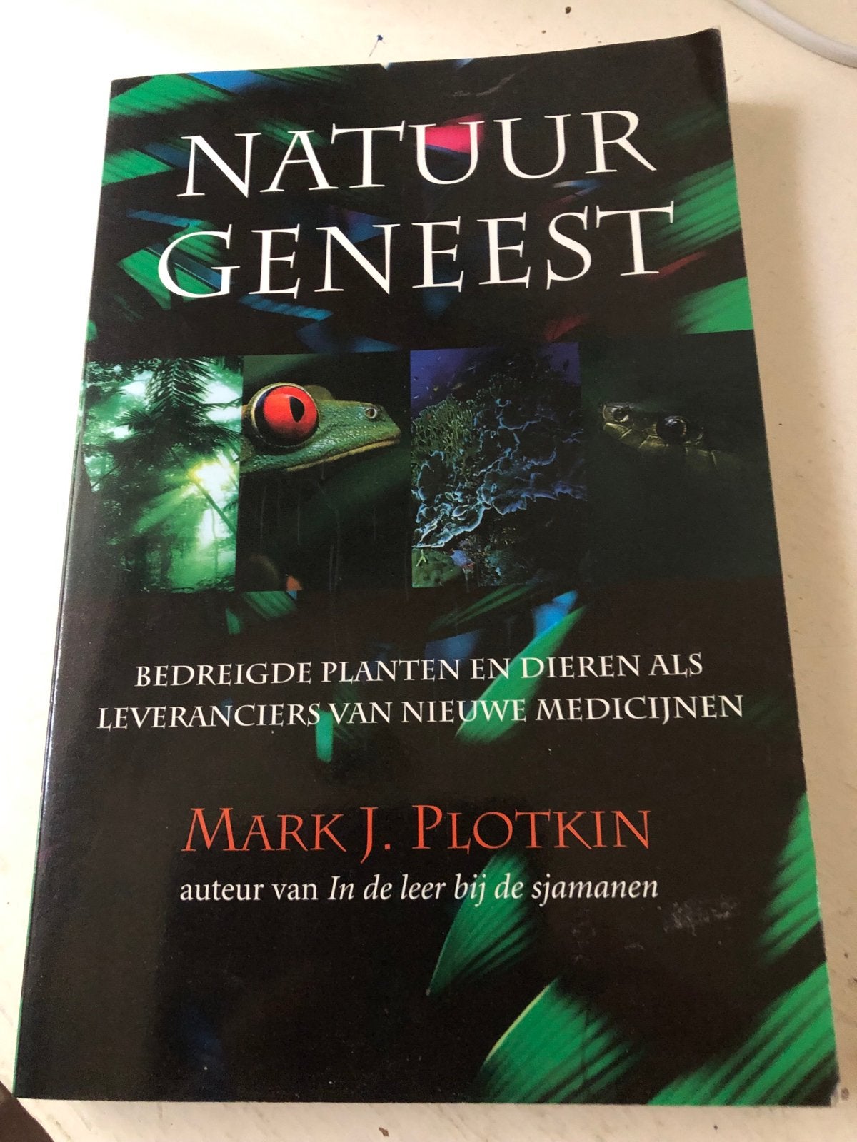 Natuur Geneest - Bedreigde planten en dieren als medicijn, Ophalen of Verzenden, Gelezen, Natuur algemeen