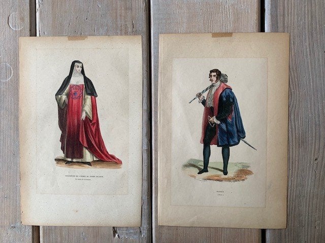 Antieke ingekleurde gravures. Religieuze kleding., Handgekleurd, Religie, 17 cm, Gravure