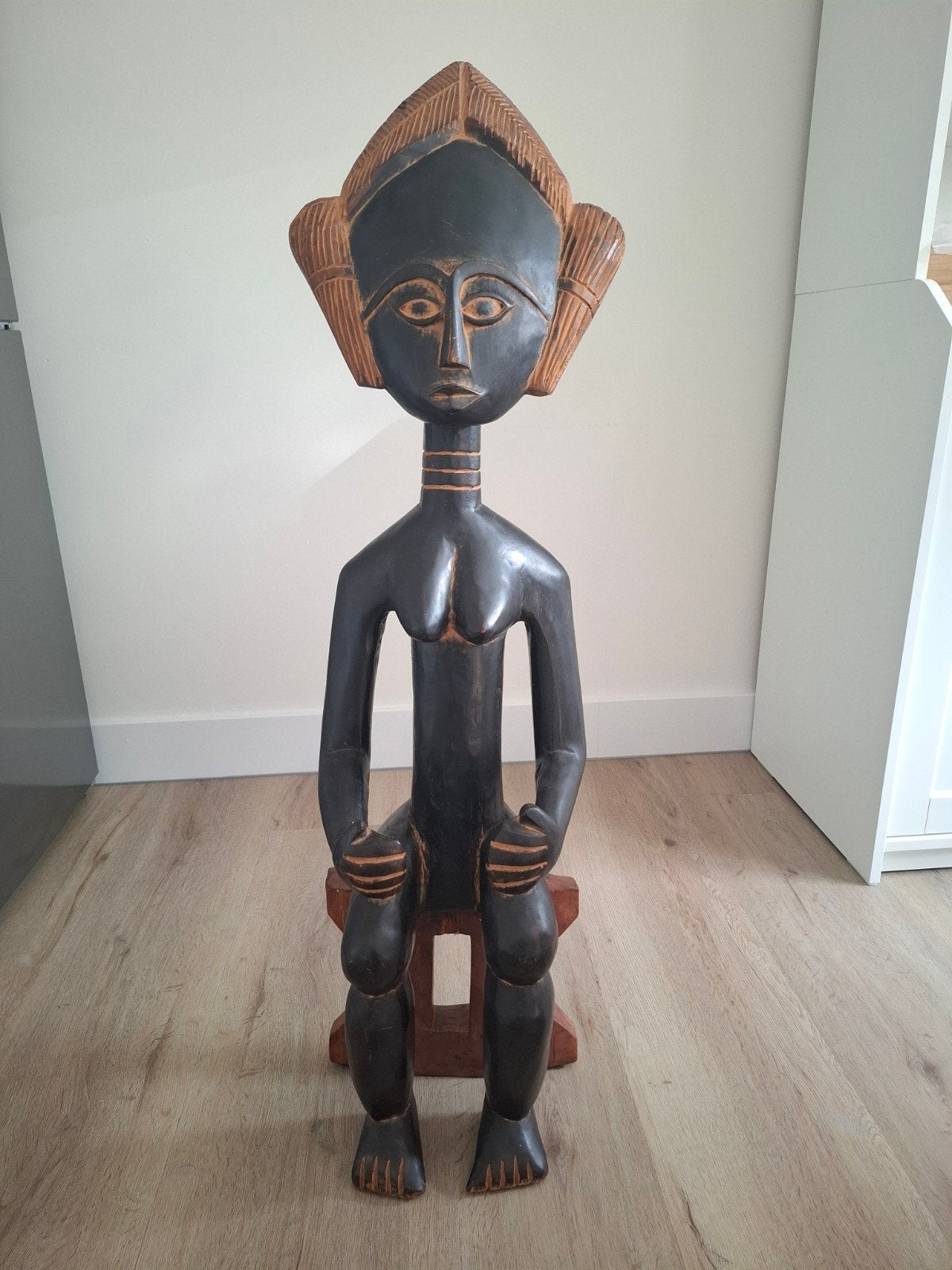 Afrikaans bevruchtingsbeeld - Handgesneden houten sculptuur, Antiek en Kunst, Gesneden, Afrika, Zwart, Beeld