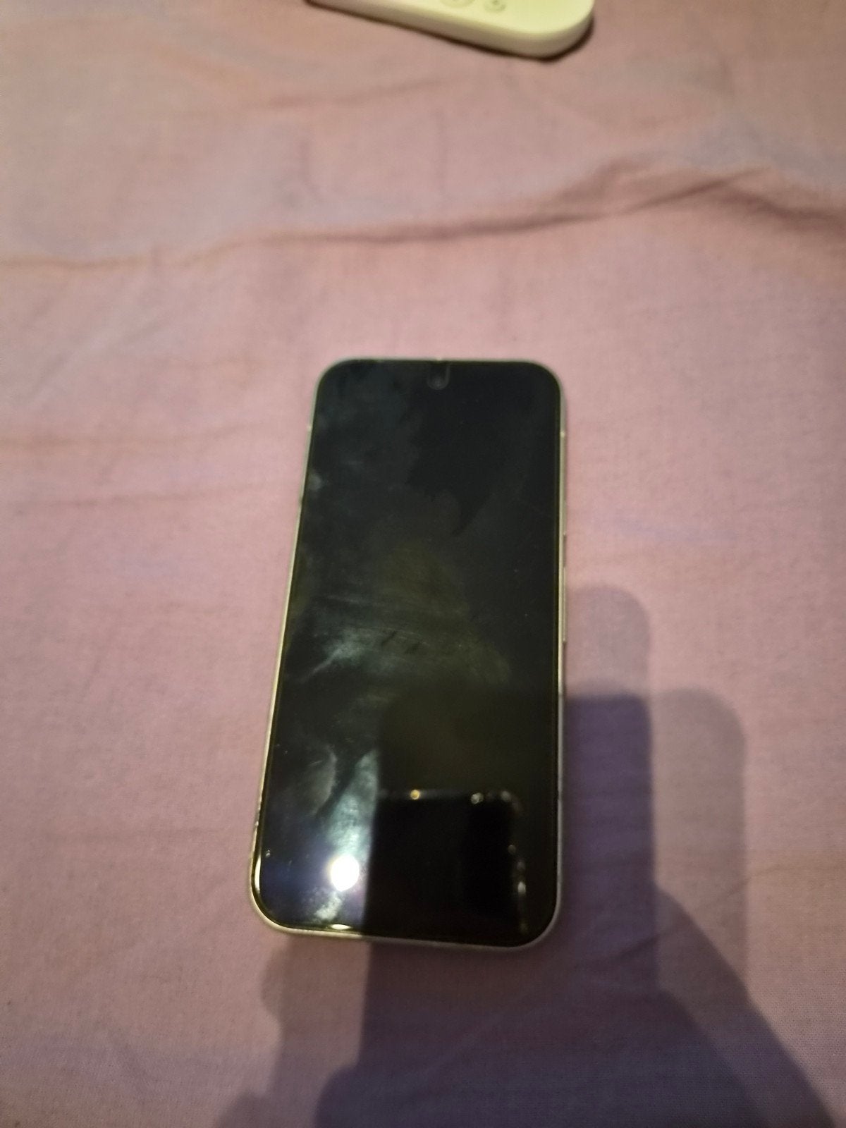 Foto 2 van Google Pixel 9 - Oplaadpoort defect, draadloos opladen werkt