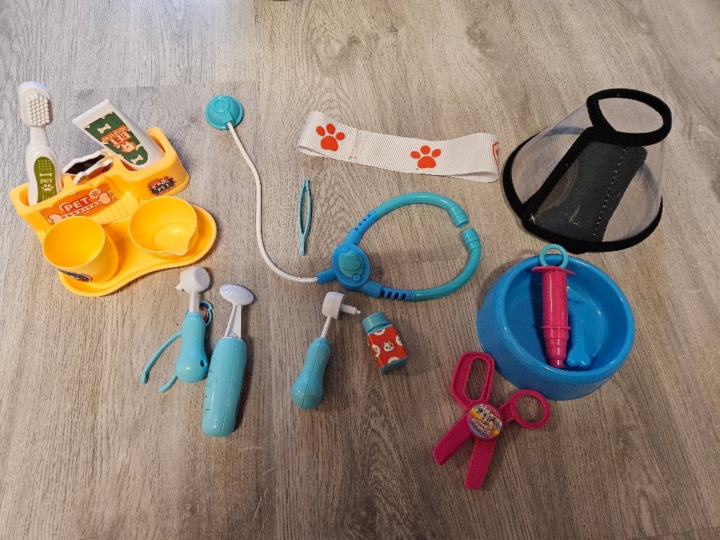 Dokter -en tandartsspeelgoed met hond, Kinderen en Baby's, Speelgoed | Educatief en Creatief, Ophalen of Verzenden, Zo goed als nieuw