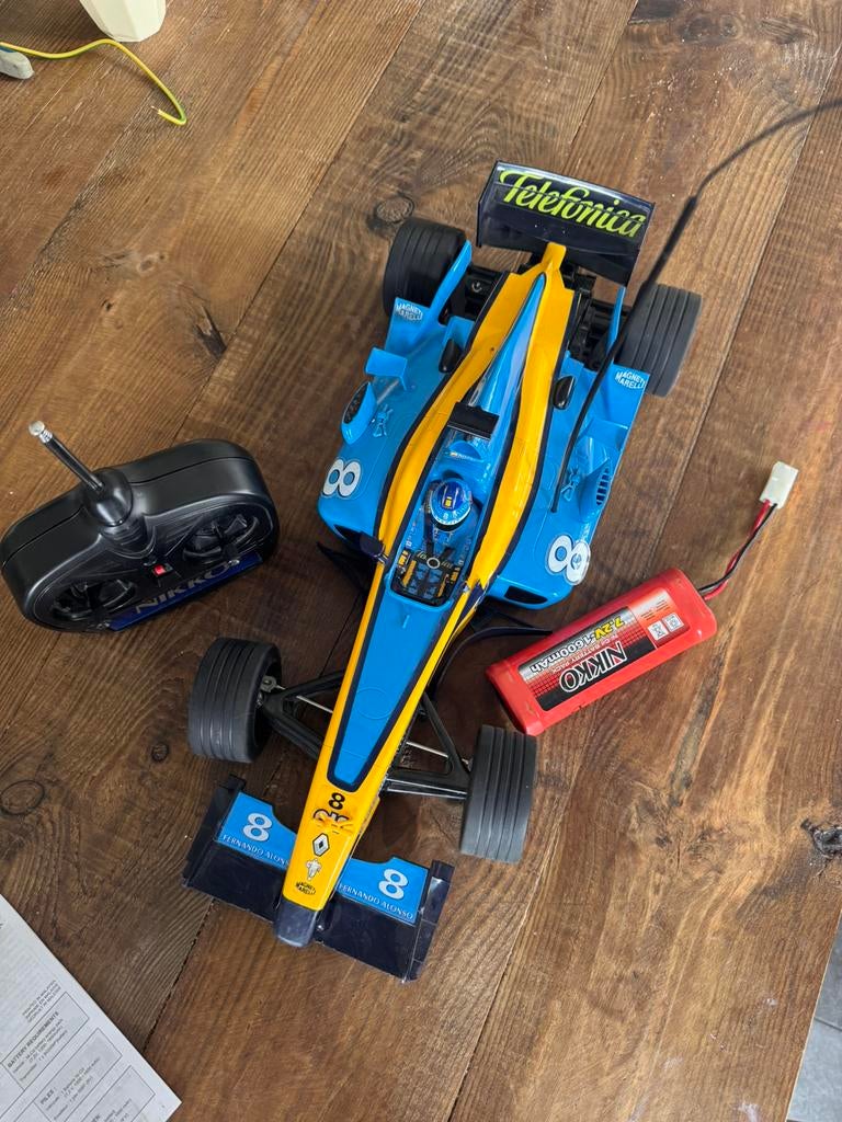 Renault F1 Team Nikko bestuurbare race auto, Hobby en Vrije tijd, Modelbouw | Radiografisch | Auto's, Ophalen of Verzenden, Zo goed als nieuw