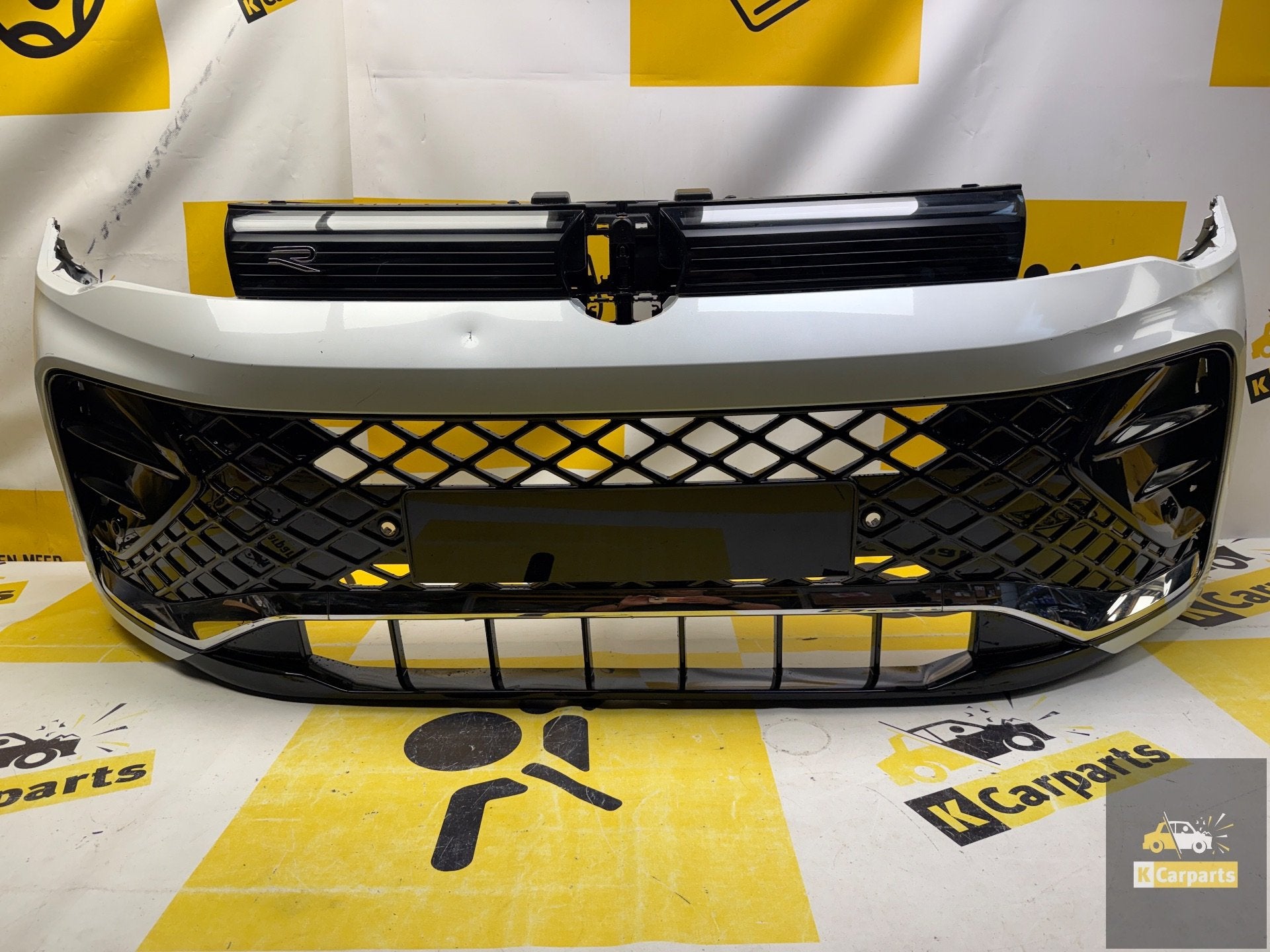 VW Tiguan 571 Voorbumper R-Line COMPLEET 6PDC 571807217B