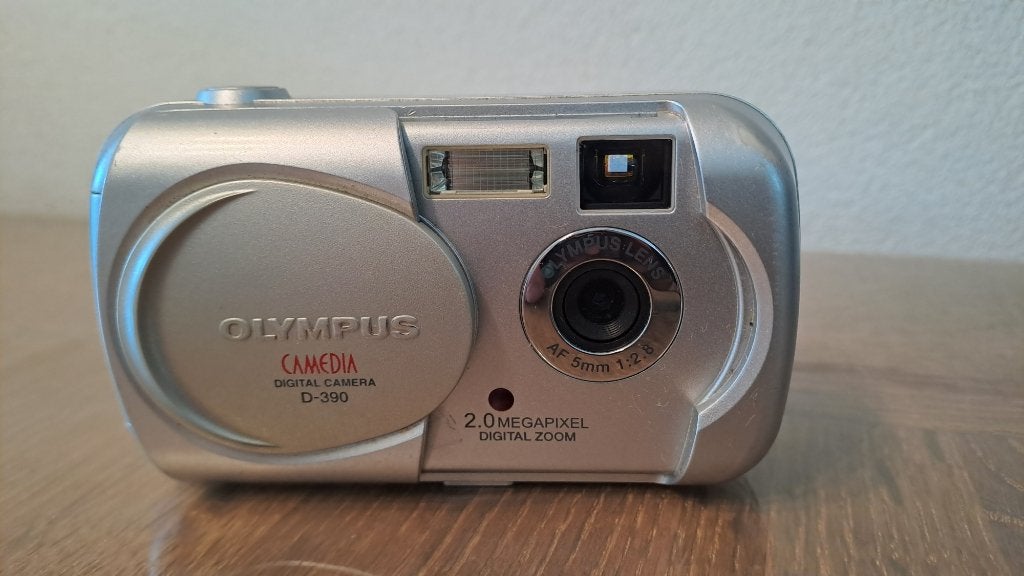 Olympus D390 fotocamera, Gebruikt, 2 megapixels, Ophalen of Verzenden, Olympus