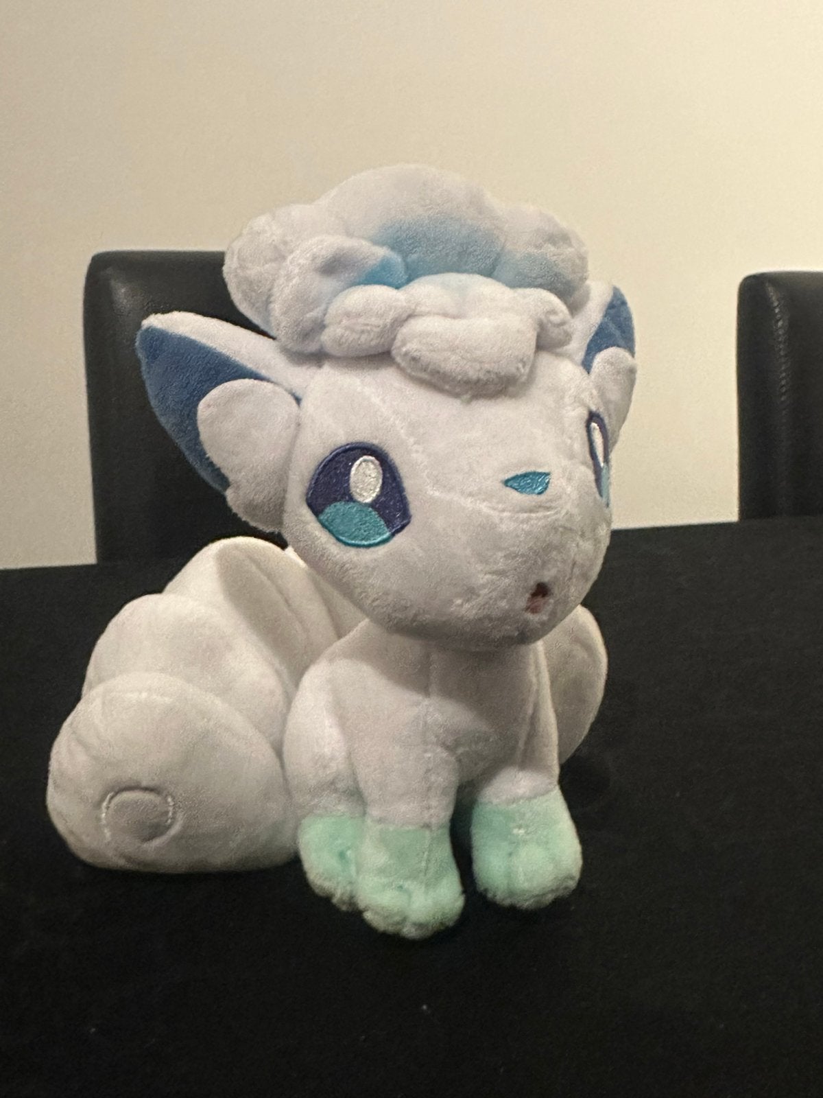 Pokemon Knuffel Alolan Vulpix Medium, Kinderen en Baby's, Ophalen of Verzenden, Zo goed als nieuw, Overige typen