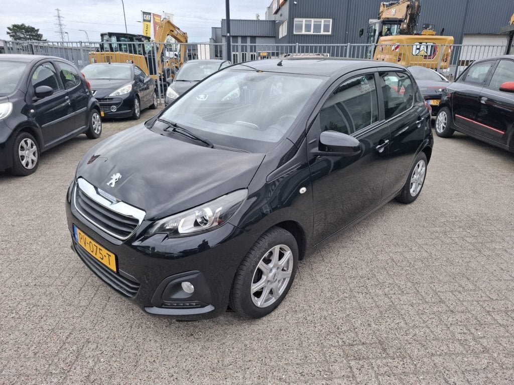 Peugeot 108 1.0 e-VTi Active (krijgt nw apk) (bj 2017), Auto's, Voorwielaandrijving, Gebruikt, 4 stoelen, Zwart