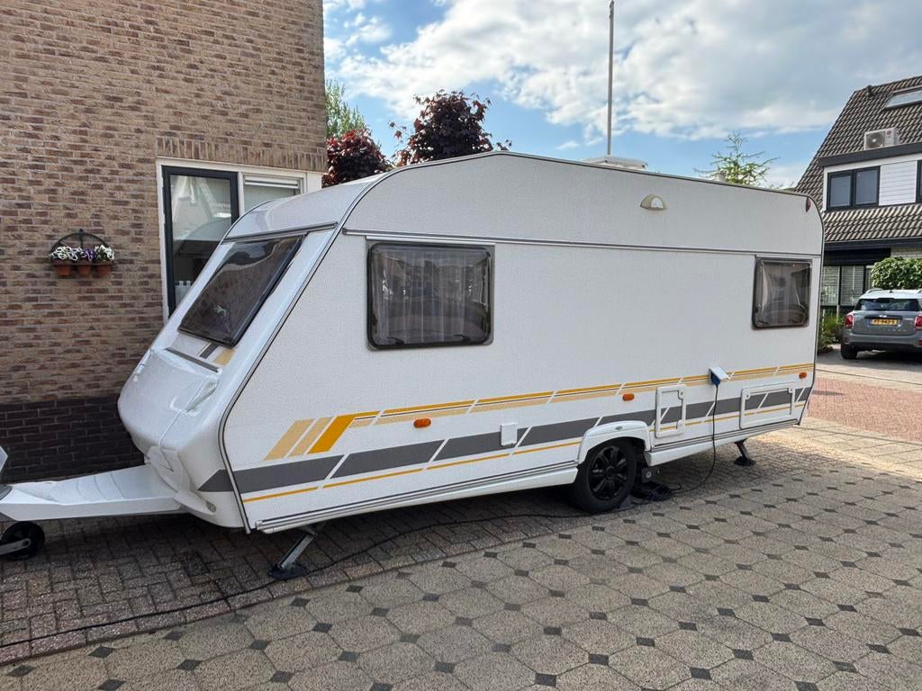 Te koop: Delta Summerliner 470 EB (2008) – Zeer nette staat, Queensbed, Treinzit, 750 - 1000 kg, Particulier